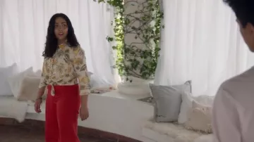 Rus­set Wide-Leg Crop Pants worn by Molly Hernandez (Allegra Acosta) in Marvel's Runaways Season 3 Episode 7