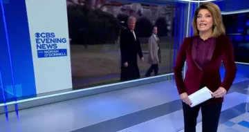 Alice + olivia Macey Velours Single-Breasted Blazer porté par Norah O'Donnell sur CBS, Ce Matin, le 19 décembre 2019