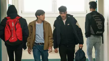 The Nike backpack red worn by an extra in the series Mortal