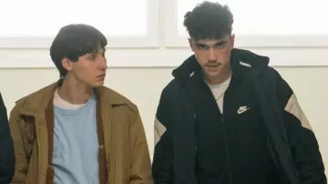 The tee shirt white Sofiane (Carl Malapa) in Mortal