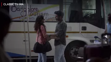 El gris de Jean por Dhruv Sehgal (Dhruv Sehgal) en The Little Things (S03E01)