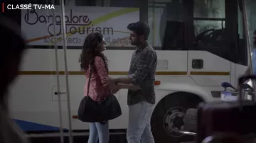 Skinny Jeans blue Kavya Kulkarni (Mithila Palkar) in The small things (S03E01)