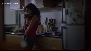 Tank top red Kavya Kulkarni (Mithila Palkar) in The small things (S03E03)