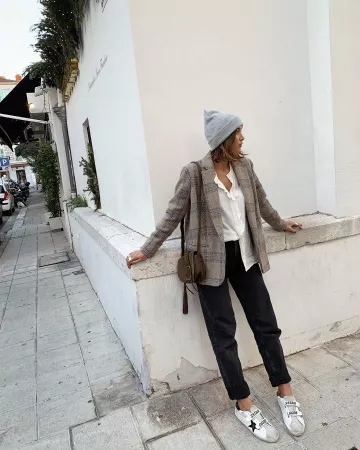 Le blazer en laine à carreaux porté par Lison sur le compte Instagram de @lisonseb