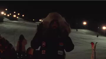 Chanel Bouclier Noir des Lunettes de soleil de Drake dans le clip de Drake - Guerre