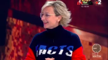 Le pull Col Roulé Oversize à Côtes FACTS de Sylvie Adigard dans Télématin