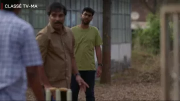 T-shirt olive green by Dhruv Sehgal (Dhruv Sehgal) in The small things (S03E03)