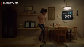 Pink T-shirt of Kavya Kulkarni (Mithila Palkar) in The small things (S03E03)