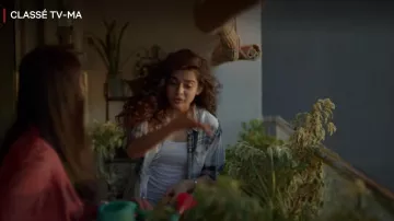 Tank top white Kavya Kulkarni (Mithila Palkar) in The small things (S03E03)