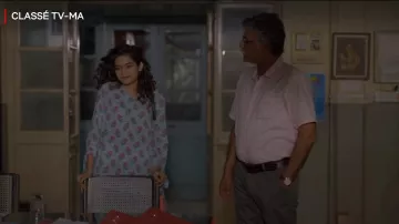 Blouse printed flower Kavya Kulkarni (Mithila Palkar) in The small things (S03E04)