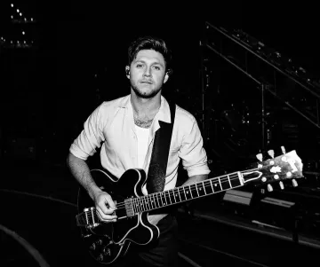 Officine Generale Camp-Collar Shirt worn by Niall Horan for 103.5 Kiss Fm’s Jingle Ball on December 18, 2019