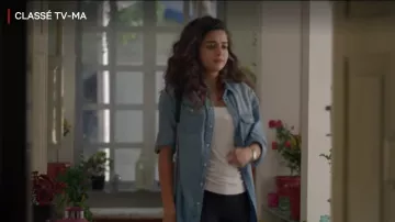 Shirt jean s of Kavya Kulkarni (Mithila Palkar) in The small things (S03E04)