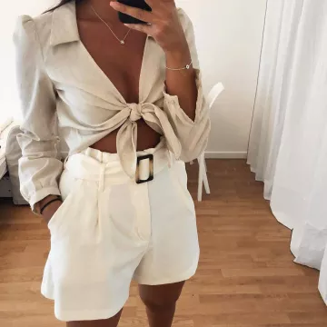 Court Blanc de Laura Naim sur l'Instagram account @laura_naim