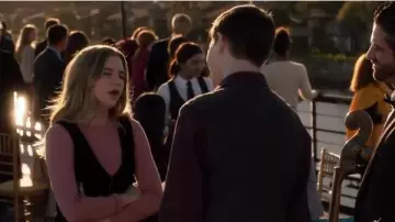 Pink Ribbed Top worn by Dylan DiMeo (Kyla Kenedy) in Speechless Season 3 Episode 14