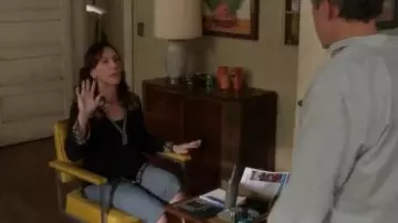 Em­broi­dered Tu­nic Top worn by Joyce (Liz Cackowski) in Speechless Season 3 Episode 19