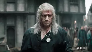 La tenue sans armure de Geralt of Rivia (Henry Cavill) dans The Witcher (S01E01)