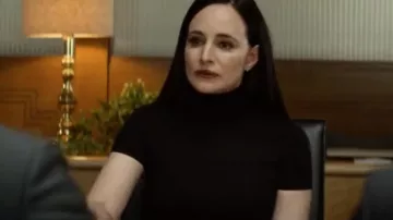 Top noir col montant por Margot Weston (Madeleine Stowe) en Soundtrack (S01E10)