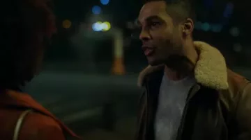 Fausse Fourrure Veste en Cuir portés par Jonny (André Jackson Jr) à Katy Keene Remorque 2020
