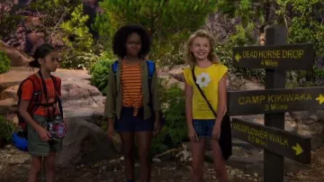 Yellow Floral Applique Tee worn by Destiny Baker (Mallory James Mahoney) in BUNK'D Season 4 Episode 10