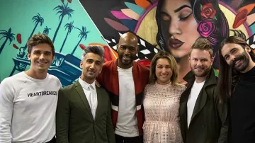 Olive blazer of Himself - Fashion (Tan France) in Queer Eye (S04E06)