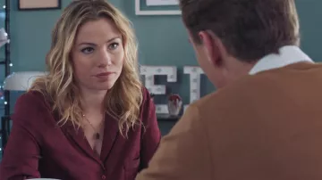 The shirt floor-tiles of Anna (Maud Baecker) in Tomorrow belongs to us