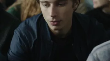 Bomber de Lucas (Axel Auriant) dans Skam France (S03E10)