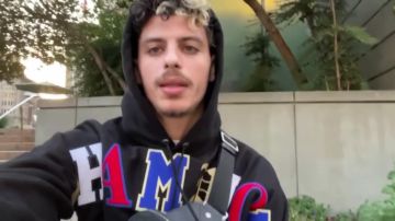 Sweat/Hoodie CHAMPION de PRIME dans ON A PERDUS LA VOITURE À SAN FRANCISCO ! + ANNONCE DE LA TOURNÉE #LAVIDE 160