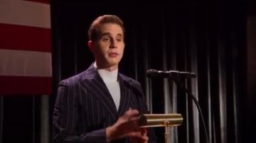 Navy Blue Pinstriped doublebreasted blazer worn by Payton Hobart (Ben Platt) in The Politician Season  Episode 