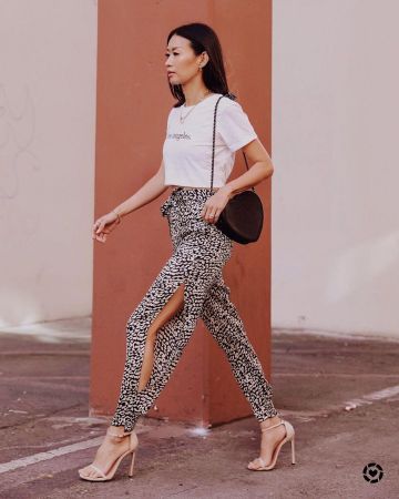 Black Leopard Crop Pants de Christine Kong en la cuenta de Instagram @dailykongfidence