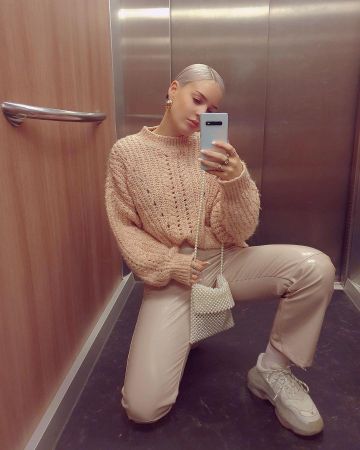 Topshop Texturé Pointelle Pull Tricoté de Anne-Marie sur l'Instagram account @annemarie 30 décembre 2019