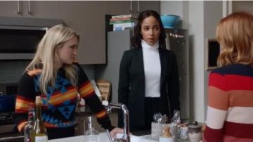 Pantalón de lana usado por Edie Palmer (Megalyn Echikunwoke) en Almost Family Temporada 1 Episodio 9