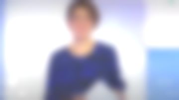 The top round collar smocké to the waist, printed crepe cobalt Melanie Taravant in C to tell the 31.12.2019