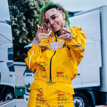 Le pantalon Off-White jaune avec écriture noir et rouge de Lil Pump sur son compte Instagram @lilpump