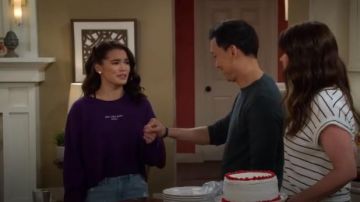 Purple small printed not like most girls graphic sweatshirt worn by Alexa Mendoza (Paris Berelc) in Alexa & Katie Season 3 Episode 2