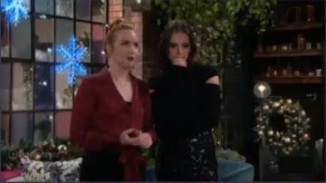 Helmut lang Black Cutout Sleeve Top usado por Tessa Porter (Cait Fairbanks) como se ve en The Young and the Restless 30 de diciembre de 2019
