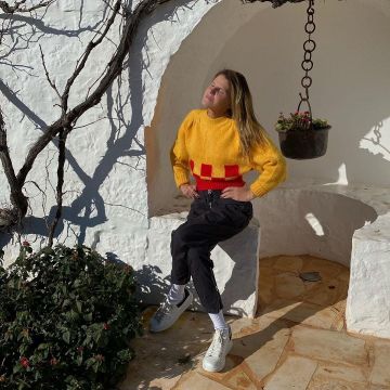 Miu Miu Vérifié Tricot Pull Col V porté par Anna Dello Russo Instagram 28 décembre 2019