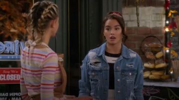 Distressed Denim Jacket worn by Alexa Mendoza (Paris Berelc) in Alexa & Katie Season 3 Episode 3