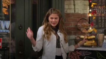 White Denim Jacket worn by Gwenny (Kerri Medders) in Alexa & Katie Season 3 Episode 3