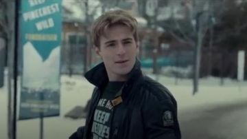 Veste noire porté par Justin Davis (Rocky Schwartz) en Hors Saison 1 Épisode 4