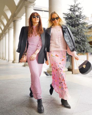 Chloé Black Hand­bag of Hannah on the Instagram account @belleandbunty