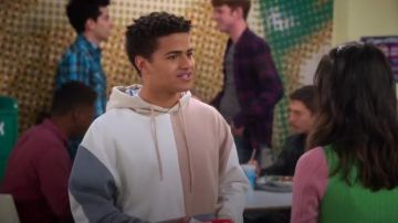 Light color blocked hoodie worn by Ryan (Nathaniel Potvin) in Alexa & Katie Season 3 Episode 4