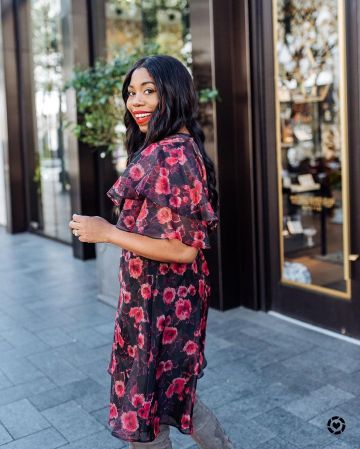 Mat­te Liqui­fied of Stephanie Taylor Jackson on the Instagram account @stephtaylorjackson