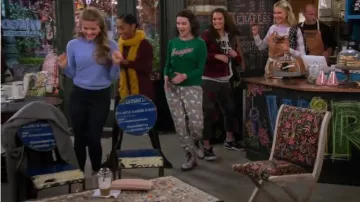 Glit­ter Boots worn by Hannah (Merit Leighton) in Alexa & Katie Season 3 Episode 6