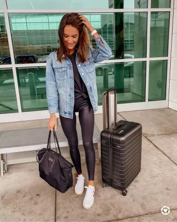 Rebecca Minkoff Sac à main de Lauren Kay sur l'Instagram account @laurenkaysims