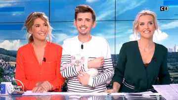 The long-sleeved Shirt patch pockets red Caroline Delage in William noon of the 06/01/2019