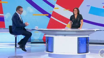 The right Dress belted with buttons Karine Baste-Regulated in Télématin from the 06/01/2019