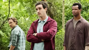 Chaqueta roja usada por Eddie Kaspbrak (James Ransone) como se ve en It Chapter Two