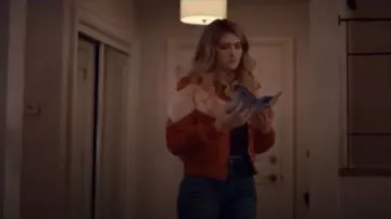 Leggings azules de alta espera usados por Serena Baker (Willow Shields) en Spinning Out Temporada 1 Episodio 7