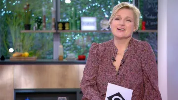 La blusa estampada de Anne-Élisabeth Lemoine en Cà vous del 07/01/2020
