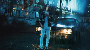 Pants skinny white Ozuna in Ozuna - Dile que Tu Me Quieres (Video Oficial) | Odisea